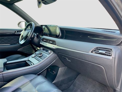 Used 2022 Hyundai Palisade Calligraphy image 32