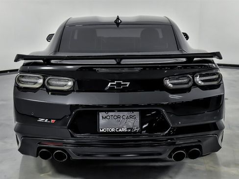 Used 2019 Chevrolet Camaro ZL1 RWD image 11