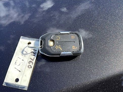 Used 2018 GMC Acadia SLT image 9