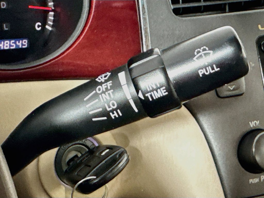 Used 2003 Lexus ES 330 w/ Premium Pkg FWD image 13
