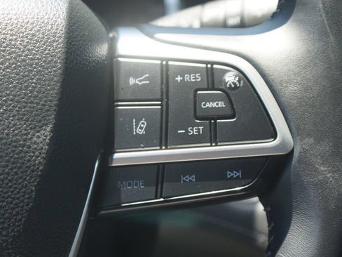 Certified 2026 Toyota Highlander XLE AWD/4WD image 11
