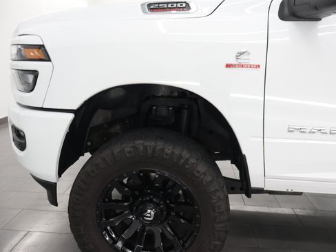 Used 2025 RAM 2500 Big Horn AWD/4WD image 33