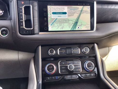 Used 2023 GMC Yukon Denali image 14