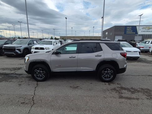 Used 2026 GMC Terrain AT4 AWD/4WD image 7