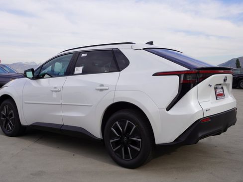 New 2026 Toyota bZ XLE image 6