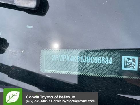 Used 2018 Ford Edge Titanium w/ Equipment Group 301A AWD/4WD image 48