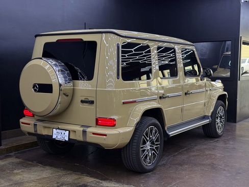 Used 2025 Mercedes-Benz G 580 w/ EQ Technology image 9