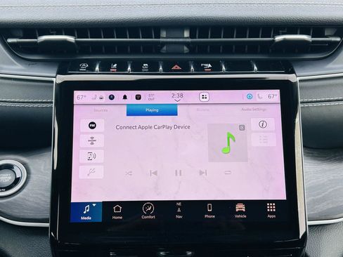 Used 2023 Jeep Grand Cherokee L Limited w/ Luxury Tech Group II image 24