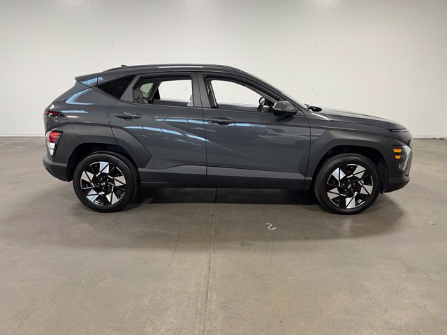 Used 2025 Hyundai Kona SEL AWD/4WD image 2