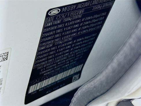 Used 2018 Land Rover Range Rover Autobiography image 25