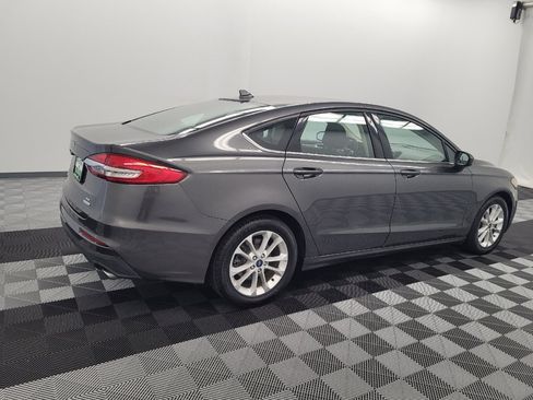 Used 2020 Ford Fusion SE FWD image 10
