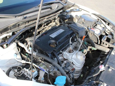 Used 2014 Honda Accord EX image 36
