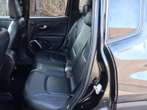 Used 2018 Jeep Renegade Limited w/ UConnect 8.4 Nav Group image 20