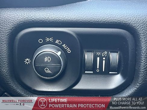 Used 2023 RAM 1500 Laramie image 12