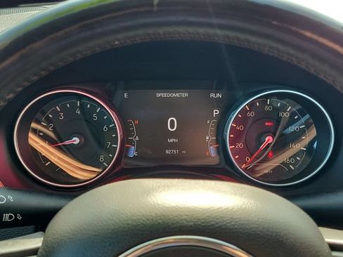 Used 2018 Jeep Compass Trailhawk w/ Leather Interior Group AWD/4WD image 13