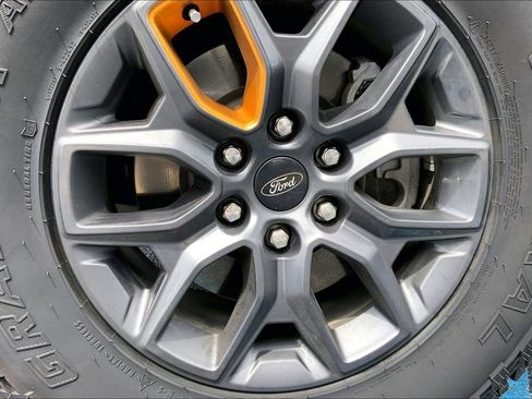 Used 2025 Ford Expedition Tremor AWD/4WD image 3