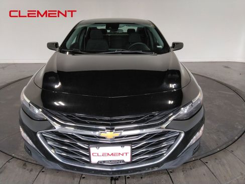 Used 2023 Chevrolet Malibu LT image 3