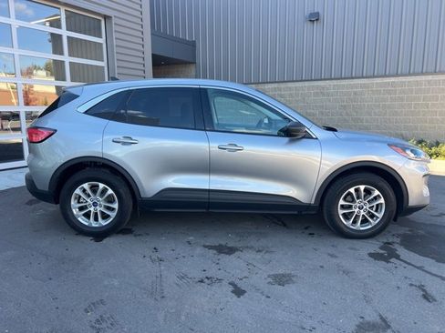 Used 2022 Ford Escape SE w/ Convenience Package image 4