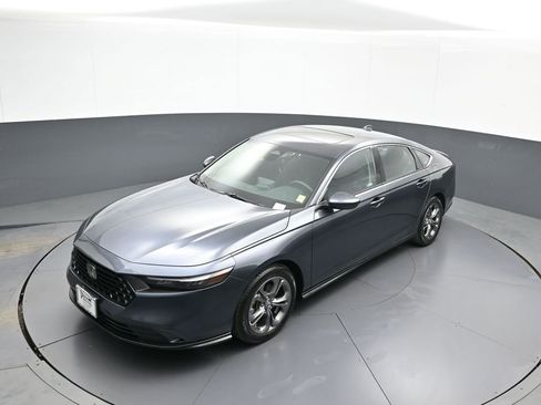 Certified 2023 Honda Accord EX image 34