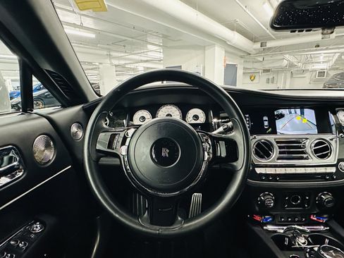 Certified 2019 Rolls-Royce Wraith RWD image 24