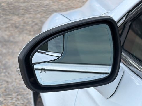 Used 2018 Ford Fusion Titanium image 13