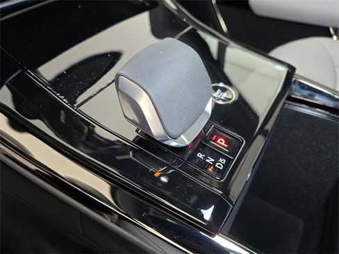 New 2026 Land Rover Range Rover Sport SE image 23