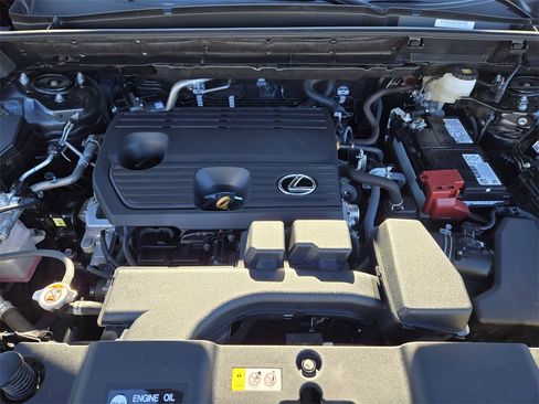 Used 2025 Lexus NX 250 FWD w/ Towing Package (2000 Lbs) image 31