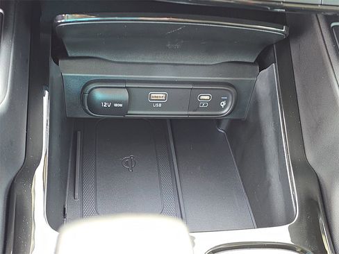 New 2025 Kia Telluride S image 30