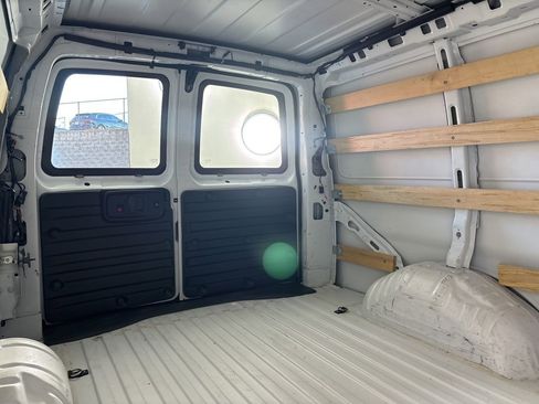 Used 2024 GMC Savana 2500 w/ Driver Convenience Package image 17