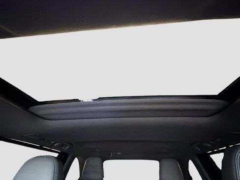 Used 2016 Toyota Highlander XLE AWD/4WD image 26