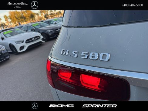 New 2026 Mercedes-Benz GLS 580 4MATIC image 6