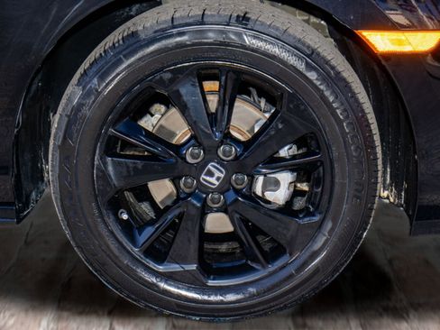 Certified 2024 Honda Odyssey Sport image 40