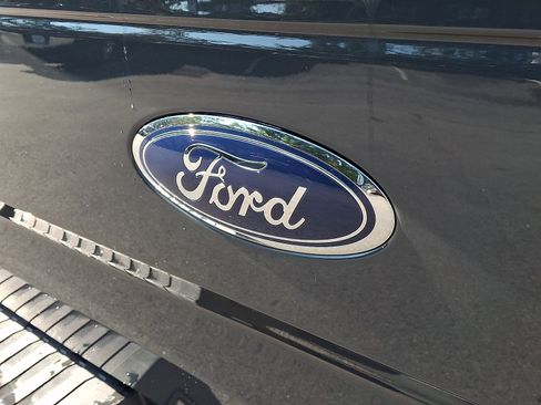 Used 2016 Ford F150 XLT w/ Equipment Group 302A Luxury AWD/4WD image 30