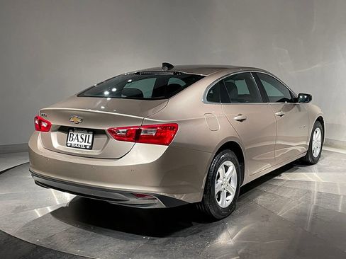 Used 2024 Chevrolet Malibu LS image 11