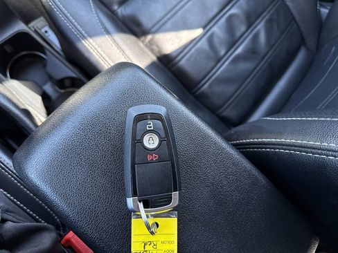 Used 2018 Ford EcoSport Titanium image 27