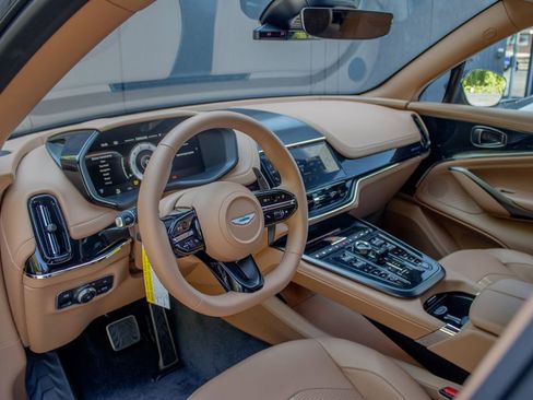 New 2026 Aston Martin DBX 707 image 9