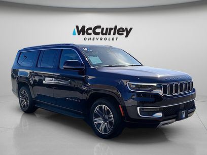 Used 2024 Jeep Wagoneer L Series II w/ Flexible Seating Group