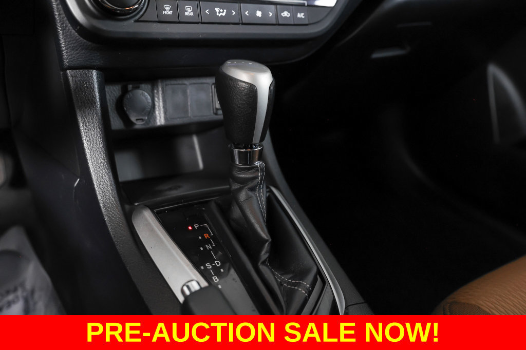 Used 2015 Toyota Corolla LE FWD image 29