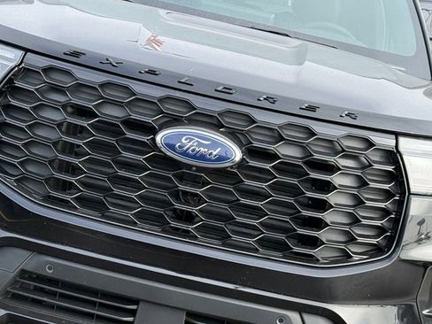 New 2026 Ford Explorer ST-Line image 3