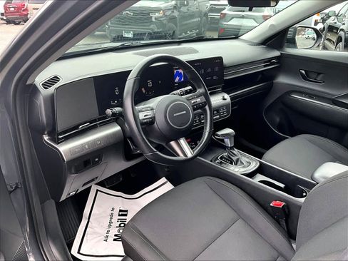 Used 2025 Hyundai Kona SEL image 8
