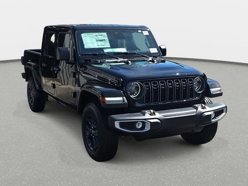 New 2026 Jeep Gladiator Sport AWD/4WD image 3
