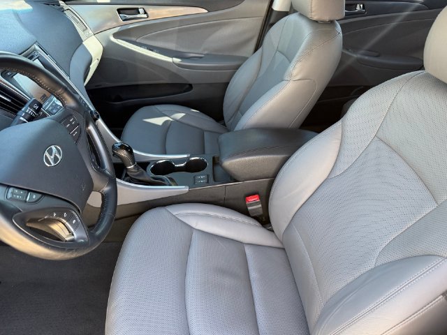 Used 2013 Hyundai Sonata Limited FWD image 13