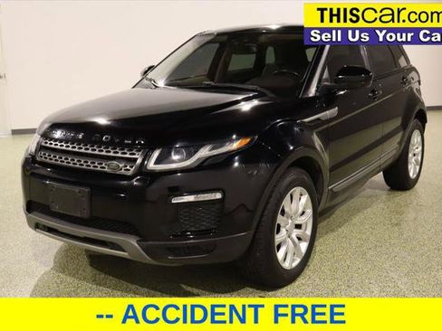 Used 2019 Land Rover Range Rover Evoque SE image 3