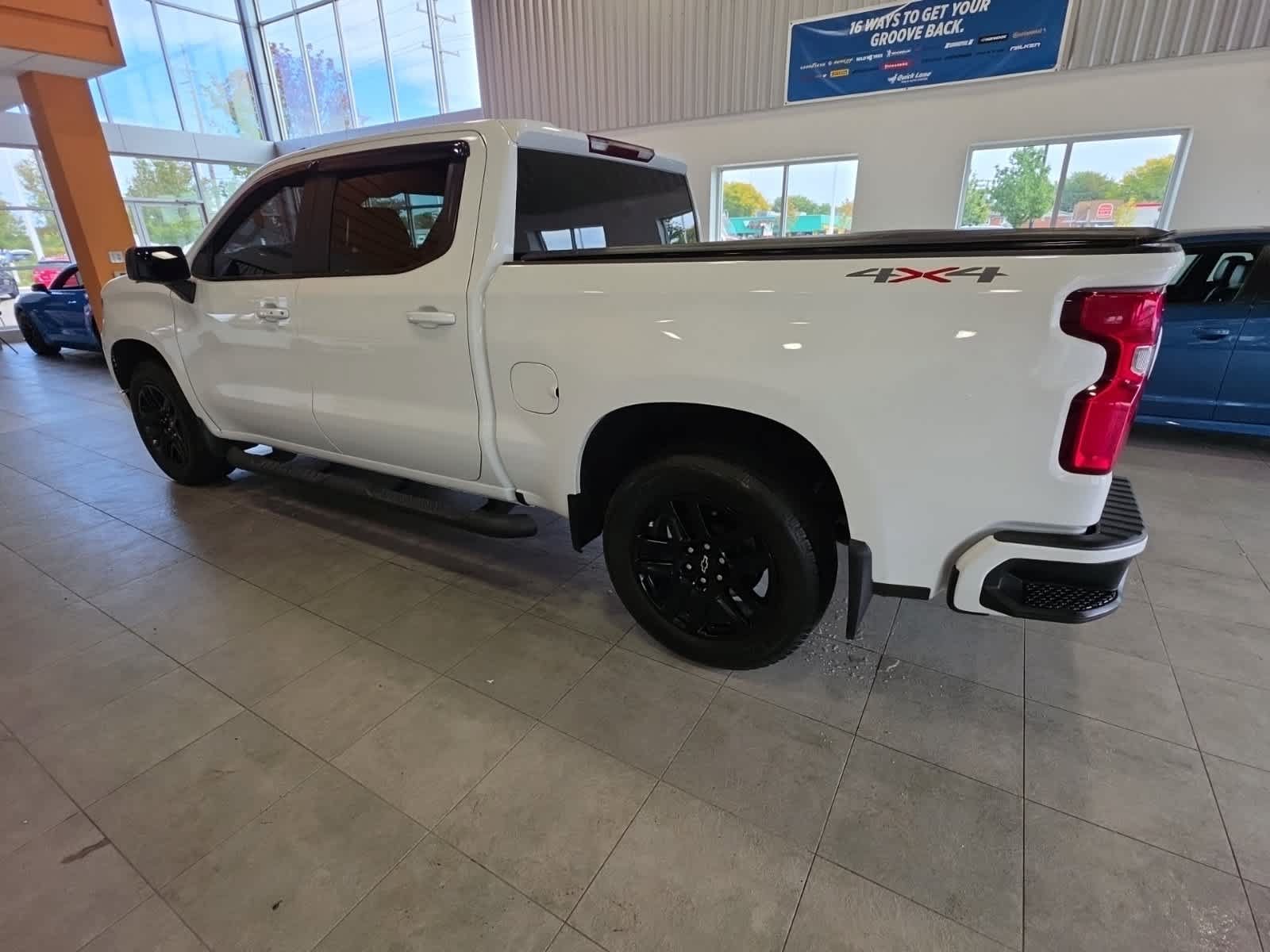Used 2023 Chevrolet Silverado 1500 RST w/ Rally Edition AWD/4WD image 11