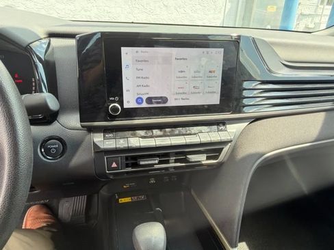 Used 2025 Toyota Camry LE FWD image 32