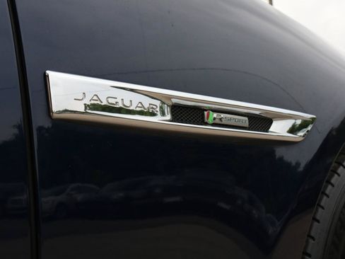Used 2017 Jaguar XJ R-Sport AWD/4WD image 7