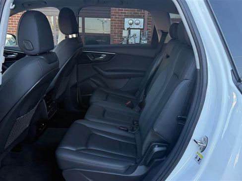 Used 2022 Audi Q7 3.0T Premium Plus image 16