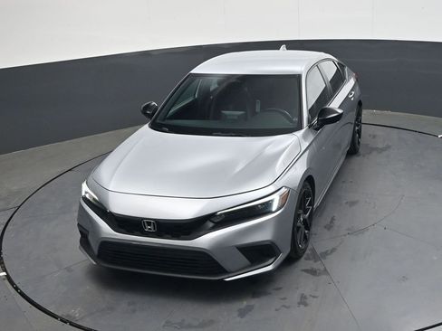 Used 2024 Honda Civic Sport image 19