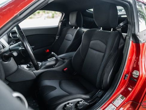 Used 2013 Nissan 370Z NISMO image 4