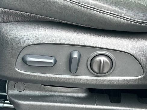 Used 2023 Buick Encore GX Preferred w/ Cold Weather Comfort Package AWD/4WD image 20